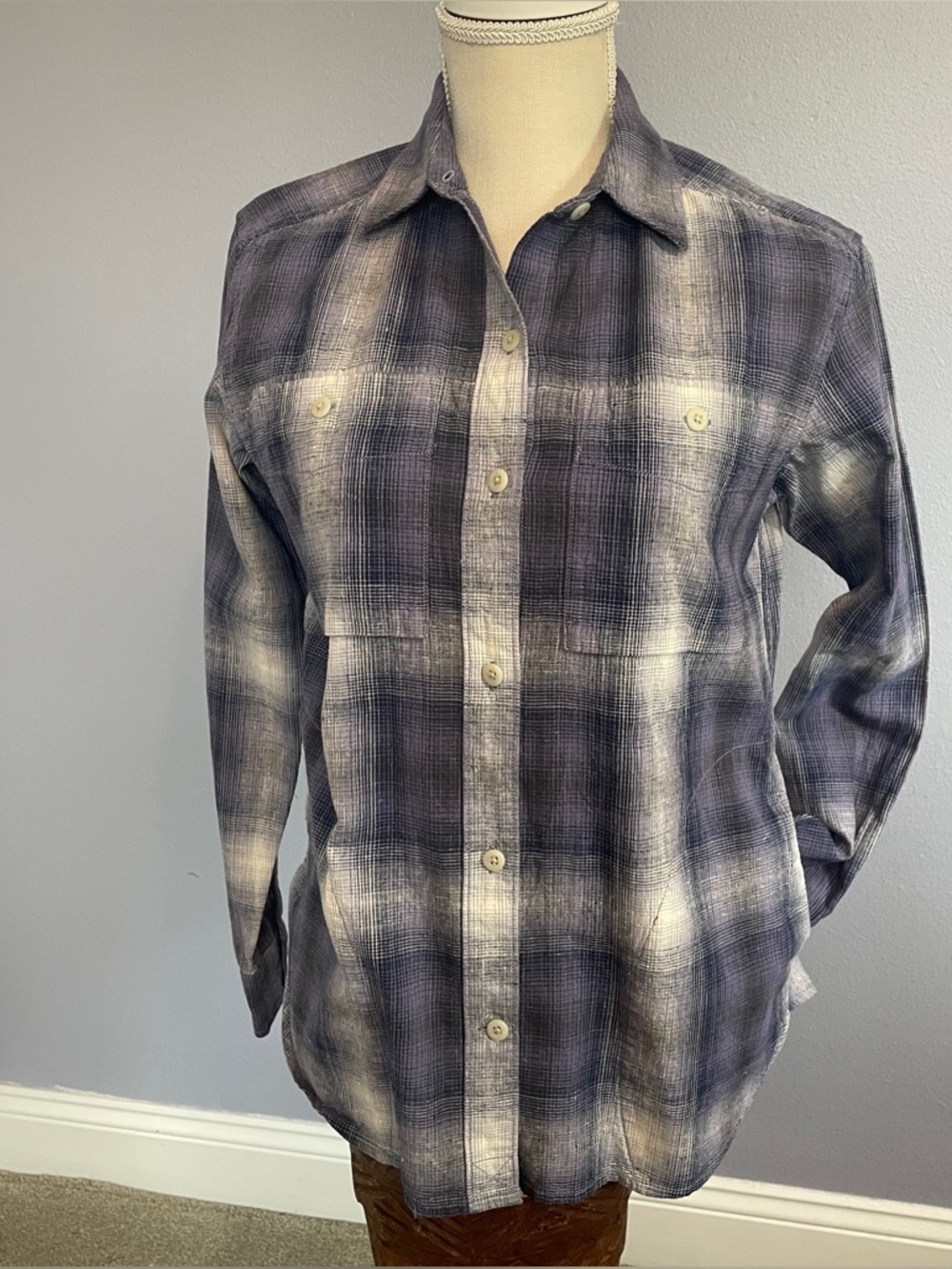 REI Women’s Navy Plaid Button Front Shirt Hemp & Cotton size XSmall